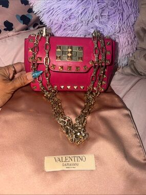 Valentino Garavani Hot Pink Rockstud Chain Shoulder Bag